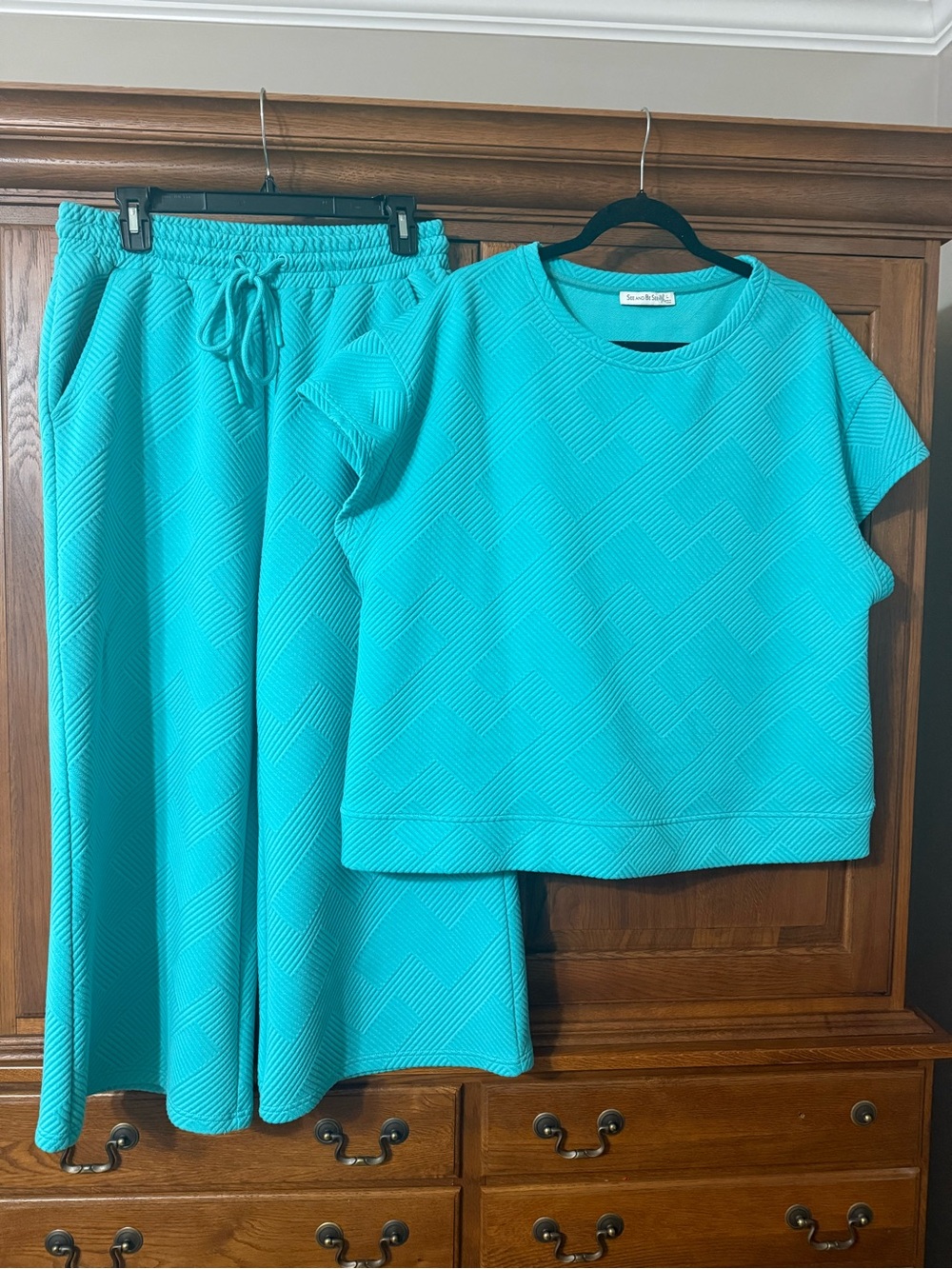 Textured Turquoise Women’s